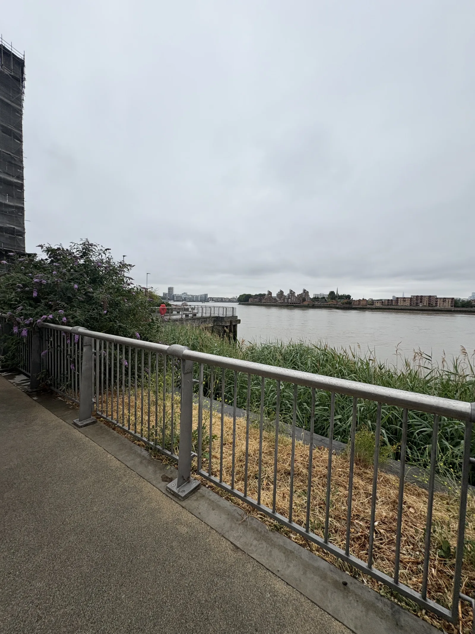 Themse-Ufer – Eindruck von der England-Exkursion