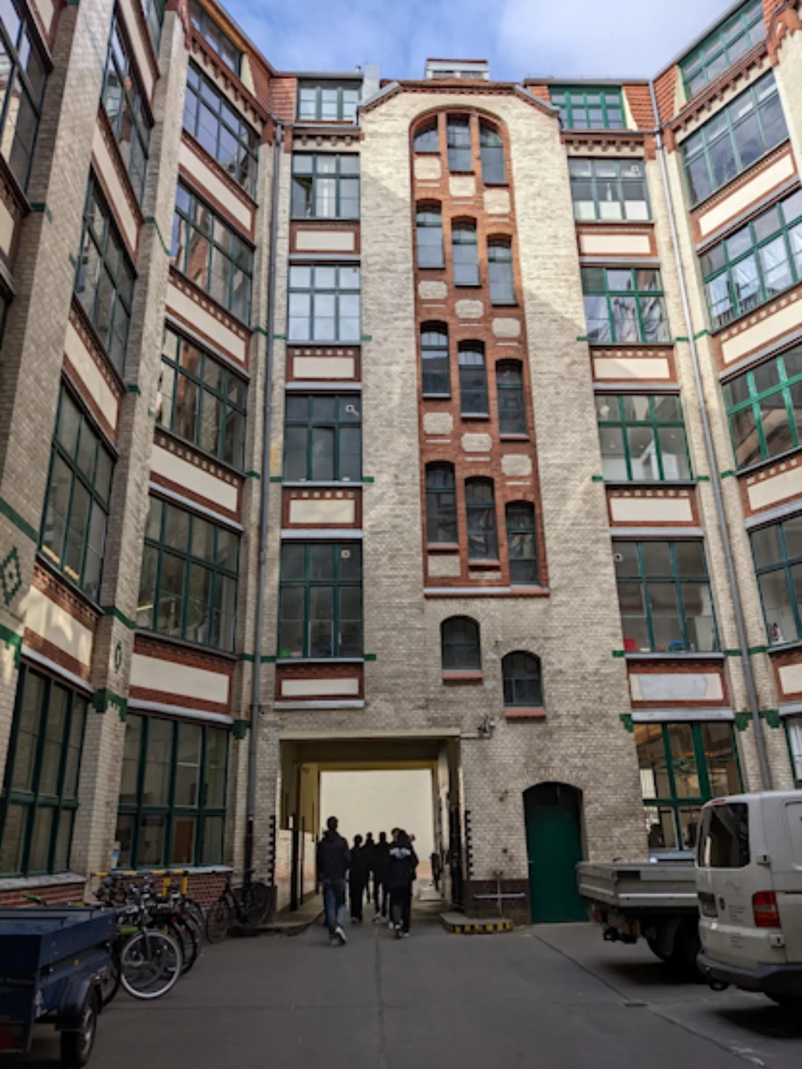 Berlin-Exkursion 2022 – Hinterhof